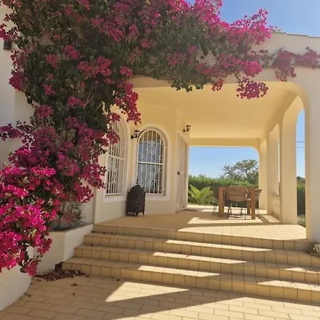 Vivenda Sabrina Villa *