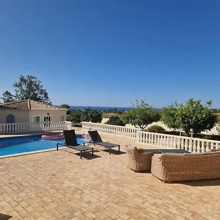 Vivenda Sabrina Armação de Pêra