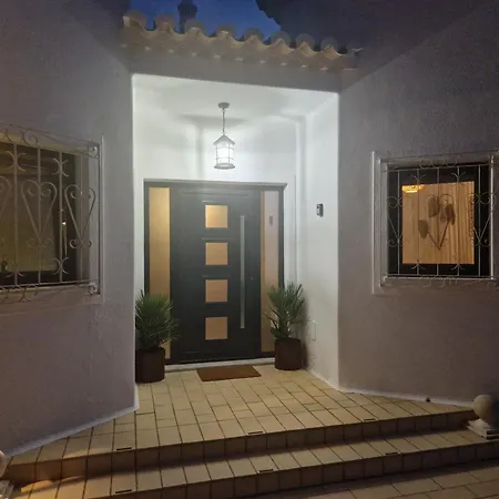 Vivenda Sabrina * Armacao de Pera